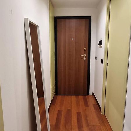 Ferienwohnung Monolocale Metro M3 Affori Mailand Exterior foto