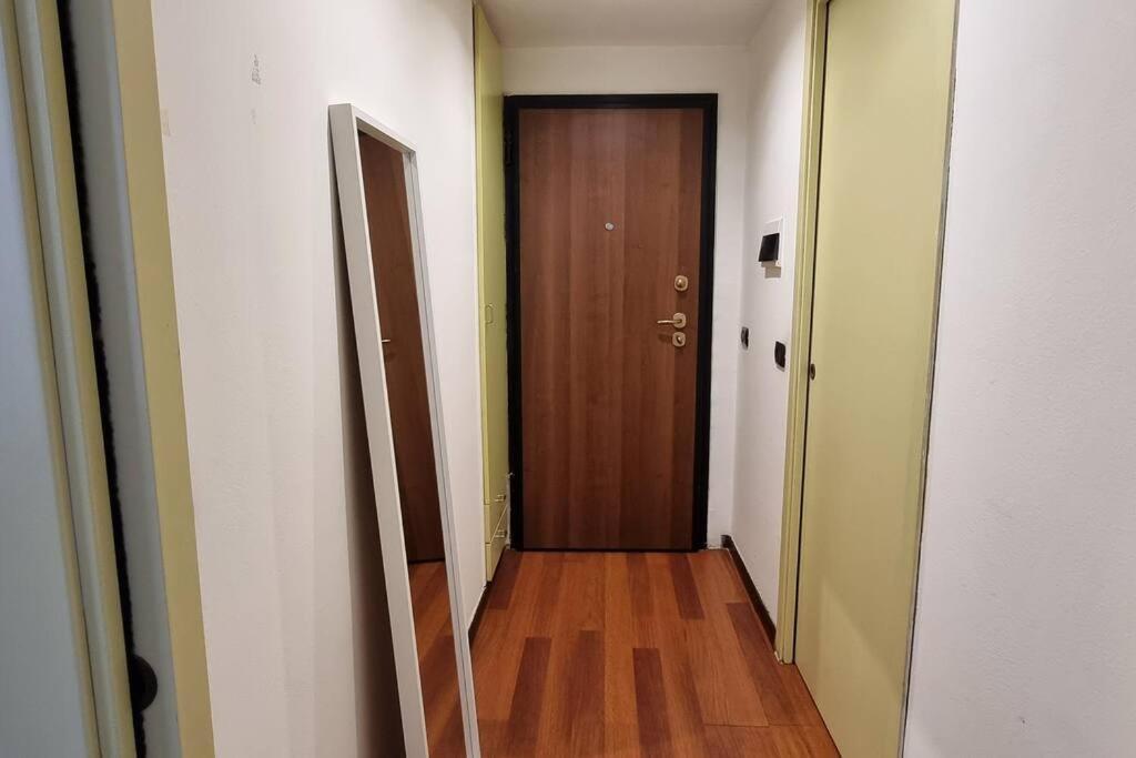 Ferienwohnung Monolocale Metro M3 Affori Mailand Exterior foto